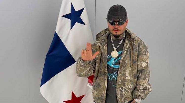 Redes Sociales/@farruko