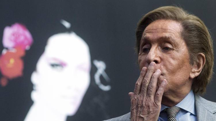 FOTO ARCHIVO. El diseñador Valentino,EFE/ Kai Forsterling