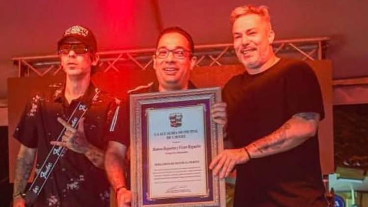 Integrantes de la banda Os Almirantes recibieron el reconocimiento el pasado 14 de noviembre.