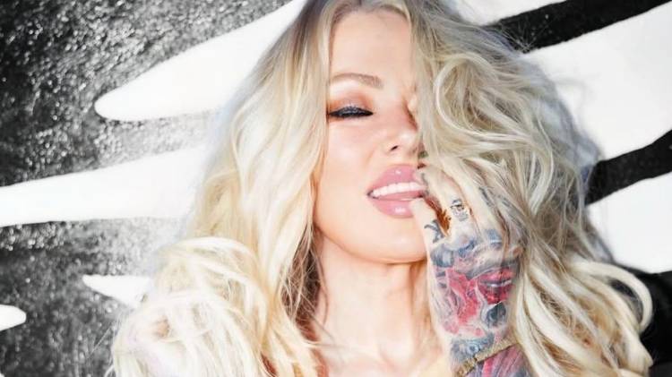 Jameson tiene 51 años, nació el 9 de abril de 1974 en Las Vegas, Nevadas, Estados Unidos,