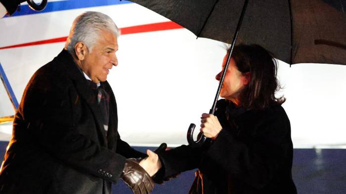 Mulino ya está en Oslo para acompañar a Machado en entrega del Nobel de la Paz