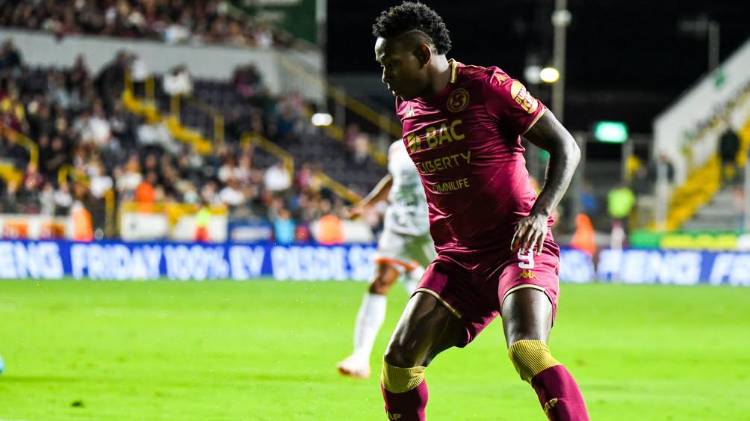 La ficha del delantero panameño está tasada en un millón de dólares, es jugador de selección. Llegó a Saprissa en calidad de préstamo por un año.