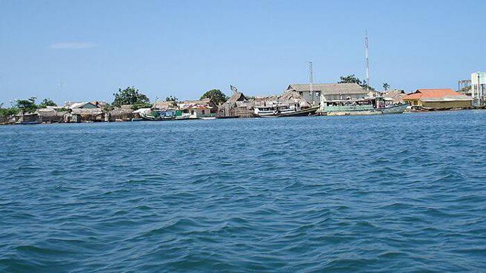 En estos momentos el Senafront ha desplegado a sus agentes al lugar para liberar a la familia