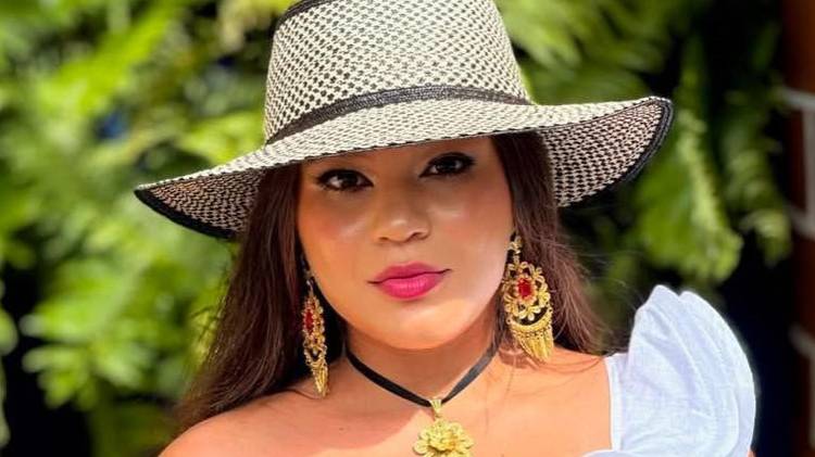 La creadora de contenido para adultos aseguró que parte de sus ingresos de OnlyFans los destina a ayudar a su comunidad en El Copé.