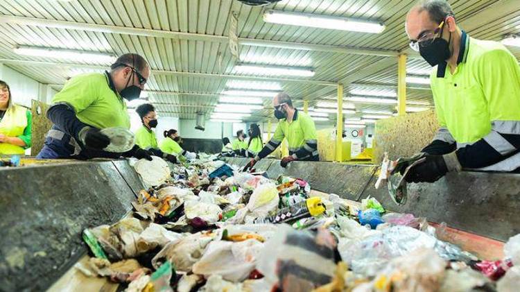 Panamá adopta un sistema que busca eliminar residuos desde el diseño mismo de los productos con la ley 502.