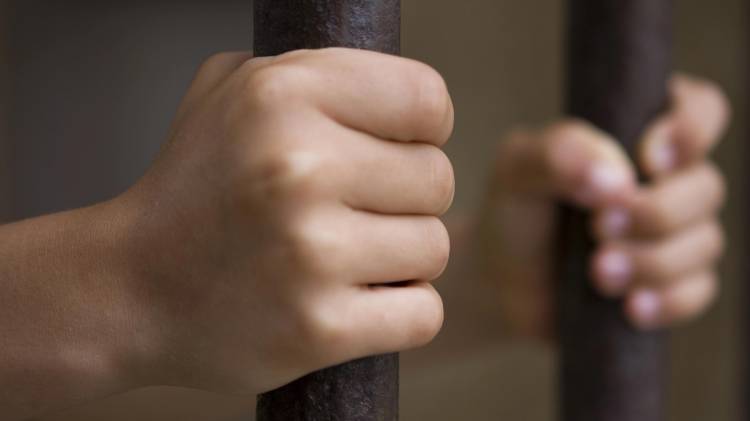 El hecho por el cual se le acusa se remontan a la noche del 20 de febrero de 2026.