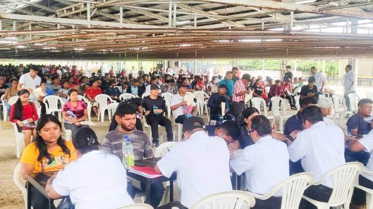 Avalancha de aspirantes en jornada laboral de Mitradel y Chiquita Panamá