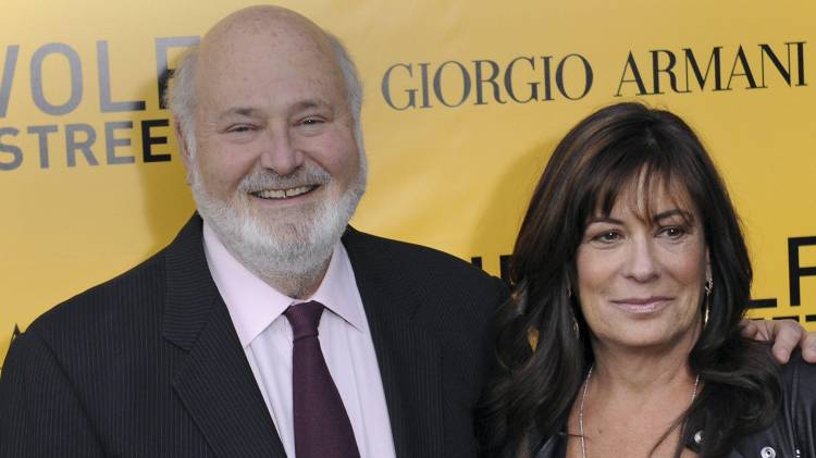 El director Rob Reiner junto a su esposa Michele Reiner; la Policía investiga el caso y señala a un hijo como principal sospechoso.