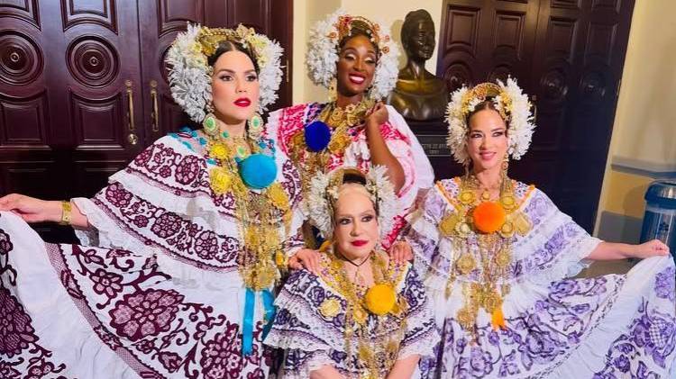 Presentadoras de ‘Desiguales’ caen rendidas ante la pollera panameña