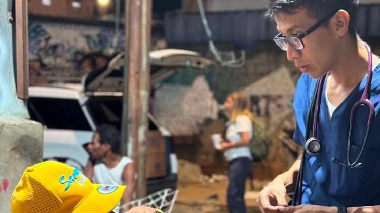 El sueño de Ronnie De Gracia: un hospital para los que nadie ve