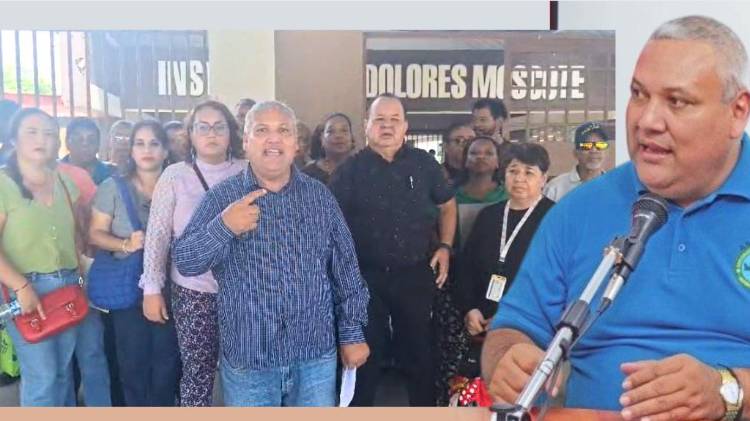 Diógenes Sánchez, dirigente magisterial, denuncia que ni él ni sus compañeros han sido notificados ni reemplazados, pero a pesar de ello se les impide ingresar para impartir clases.