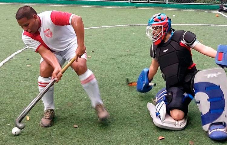 El hockey five se toma Panamá