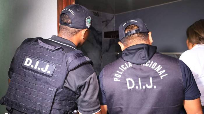 Entre los detenidos hay 6 mujeres y 4 hombre, que serán llevados ante el juez de garantías