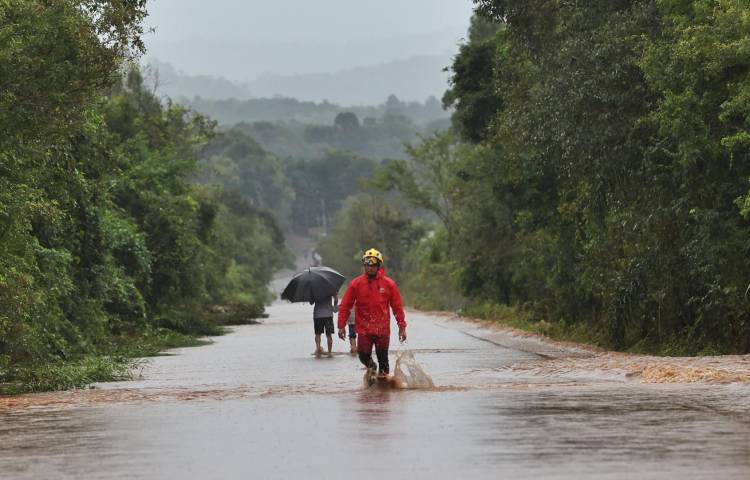 Las inundaciones que han dejado las lluvias, el 01 de mayo de 2024, en Rio Pardinho (Brasil).
