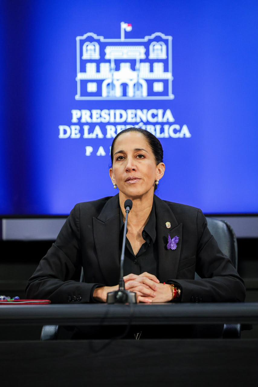 MINISTRA MARUJA HERRERA TRAS EL CONSEJO DE GABINETE.