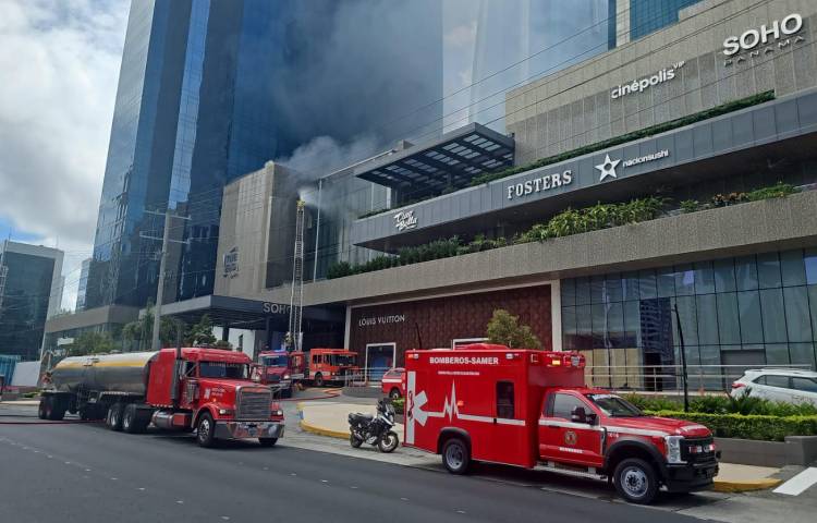 Soho Mall en llamas, no hubo reportes de lesionados