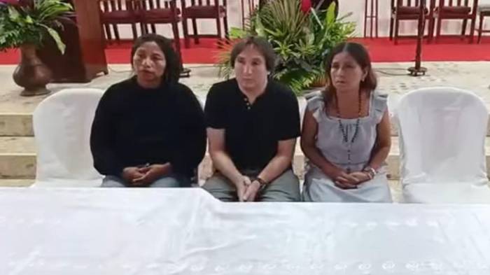 En conferencia de prensa, el sacerdote aseguró que es inocente de lo que se le acusa.