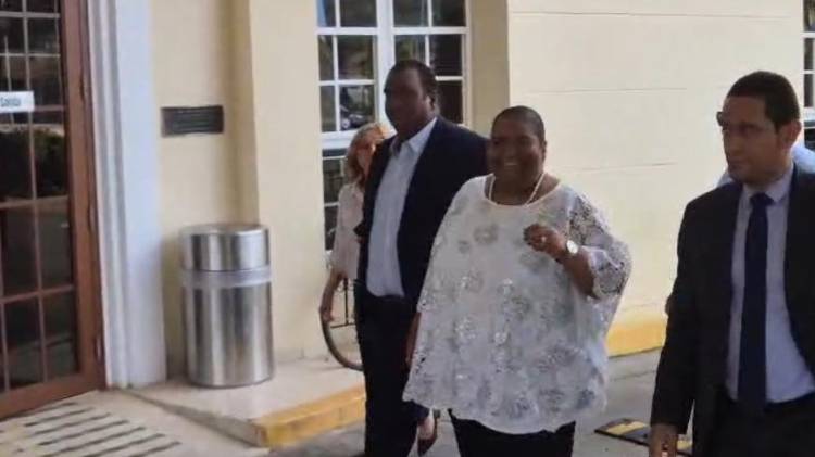 Durante la audiencia, la defensa sostuvo que cuenta con documentación que acredita el cumplimiento de las jornadas laborales