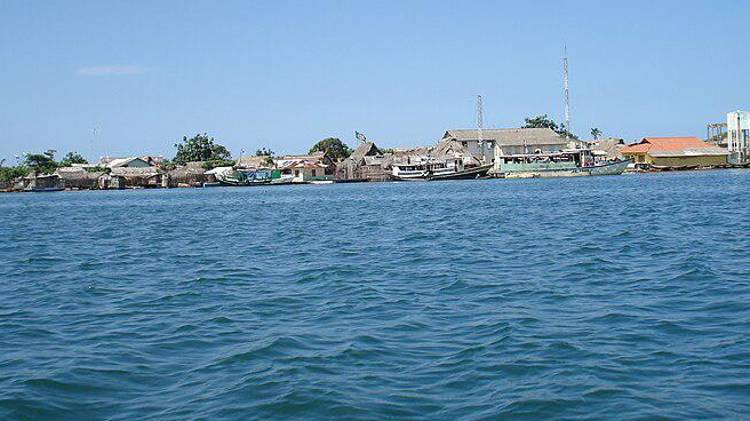 En estos momentos el Senafront ha desplegado a sus agentes al lugar para liberar a la familia