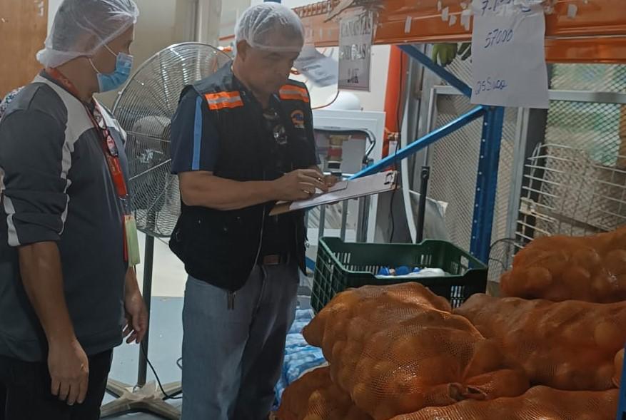 Acodeco realiza inventario físico de papas y cebollas