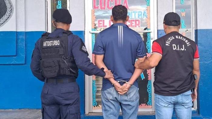 Los detenidos, una pareja de 18 años, serán llevados a audiencia para ser procesados