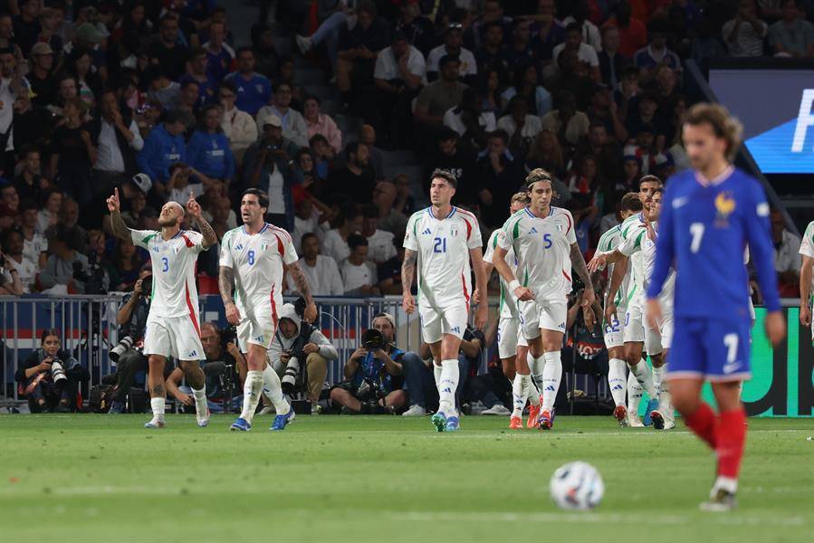 1-3. Italia sorprende a una desdibujada Francia