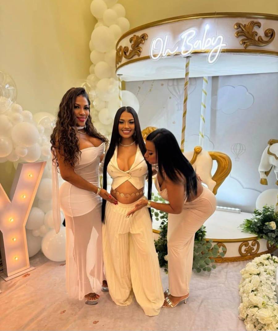 Mussetta Castañeda y Zuany Tatiana celebraron con emoción la dulce espera de ‘La Cuchita’.