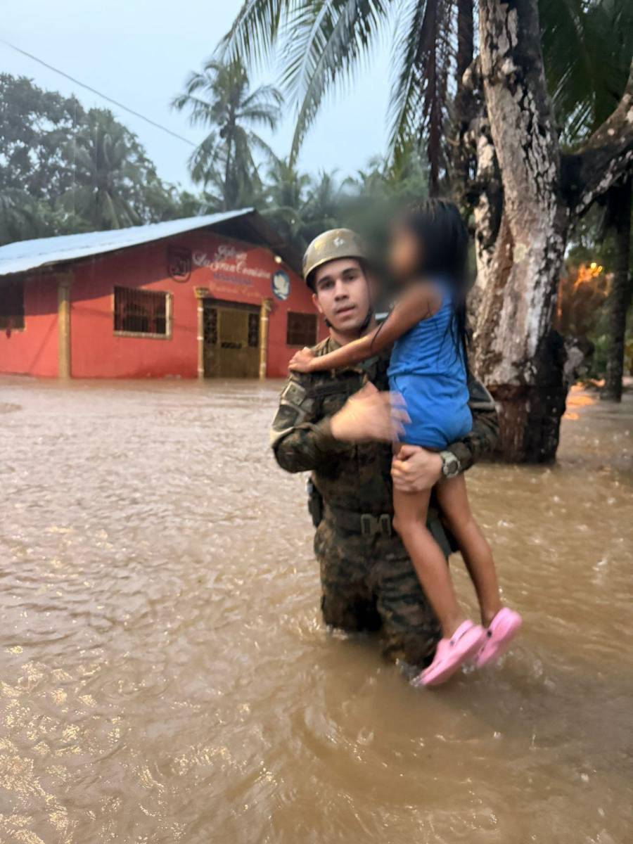 Evacúan a más de 130 personas por desbordamiento del río Chiriquí Viejo
