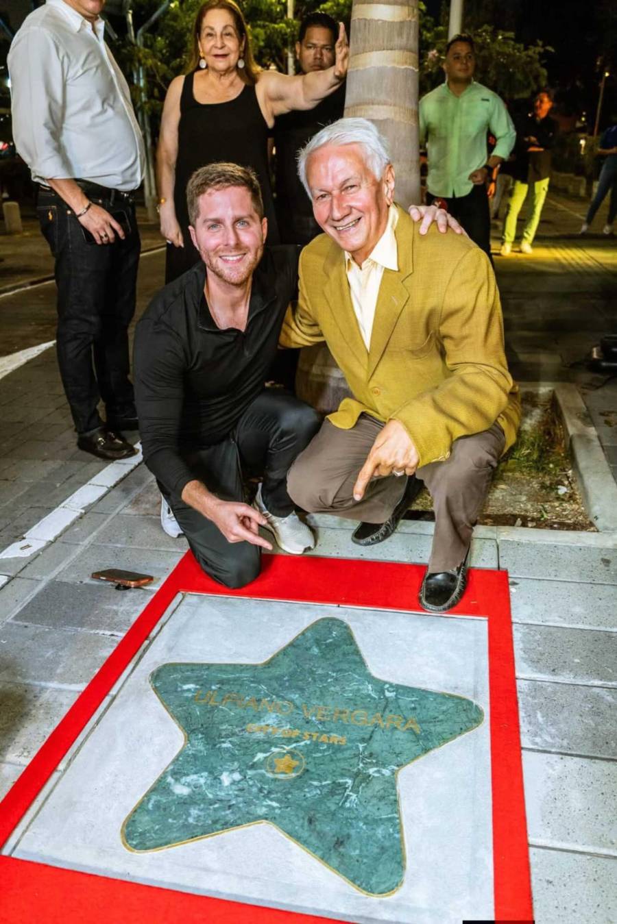 Willie Colón, Ulpiano Vergara, Japanese y Hillary Heron brillan en el Paseo de las Estrellas