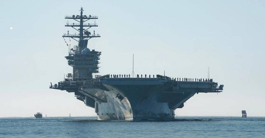 Dos naves de guerra de Estados Unidos en ruta hacia Panamá