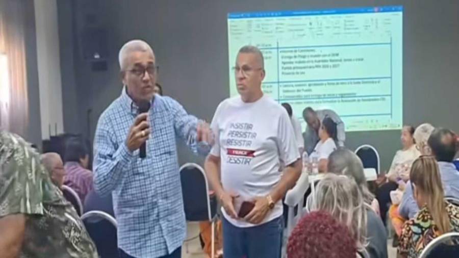 Pensionados se reúnen y ponen a la CSS contra la pared