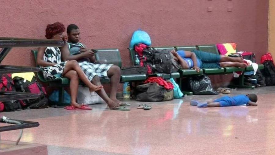 Ulloa pide cambiar la mirada sobre la migración: “Detrás de las cifra existen personas”
