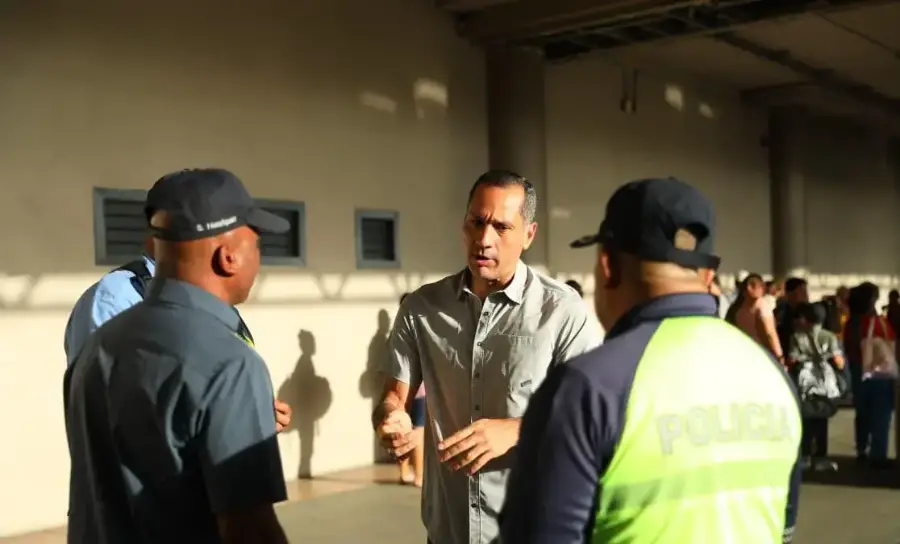 DIRECTOR DE TRÁNSITO ENCABEZA INSPECCIONES EN ALBROOK.
