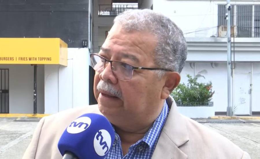 El alcalde Valentín Jaén dio declaraciones al noticiero de TVN.