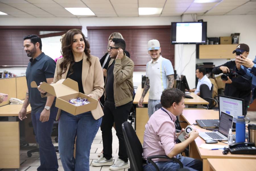 Famosos recorrieron la redacción de El Siglo y La Estrella de Panamá