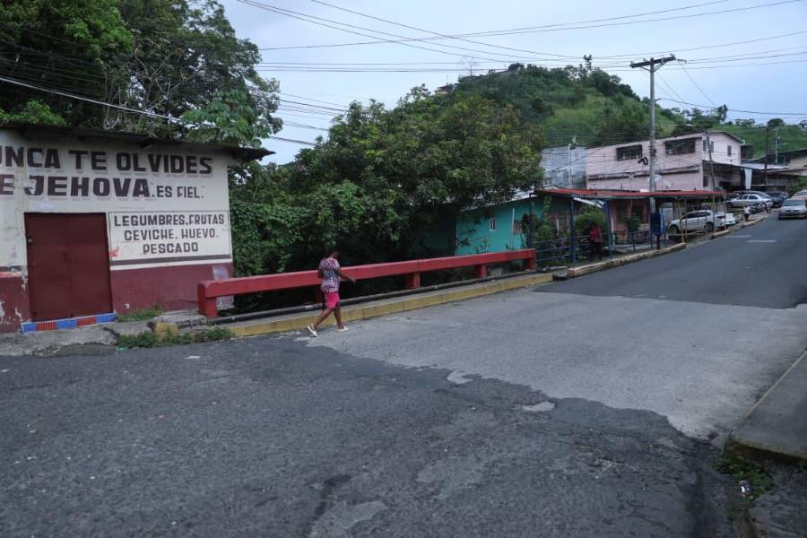 San Miguelito | Continúa la búsqueda de adolescente que desapareció al lanzarse al río