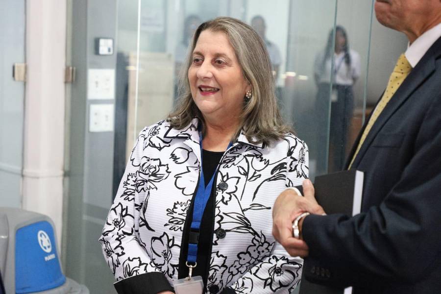 Ahora sí: Ángela Russo asume como defensora del Pueblo