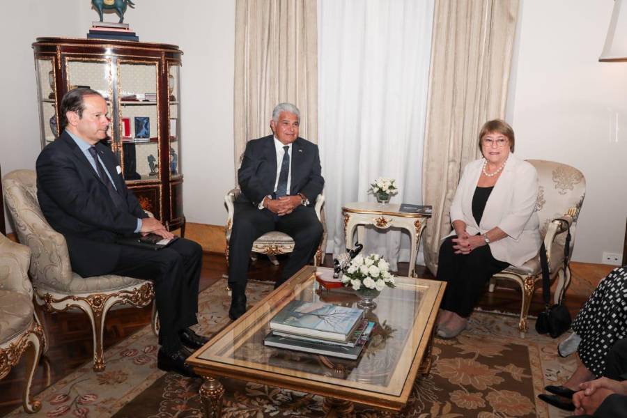 Mulino recibe a Michelle Bachelet, aspirante a la Secretaría de la ONU