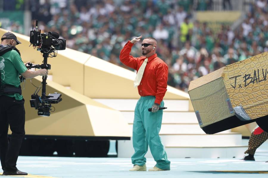 El cantante colombiano J Balvin también se presentó este jueves, en la inauguración del Mundial 2026 en el estadio Ciudad de México (México).
