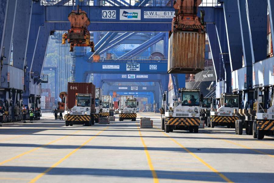 Puerto de Balboa funciona con personal 100% panameño: Mulino fue a inspeccionar