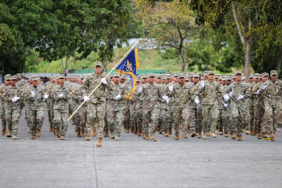 Se juramentan 1,386 nuevos agentes que reforzarán la seguridad en el país