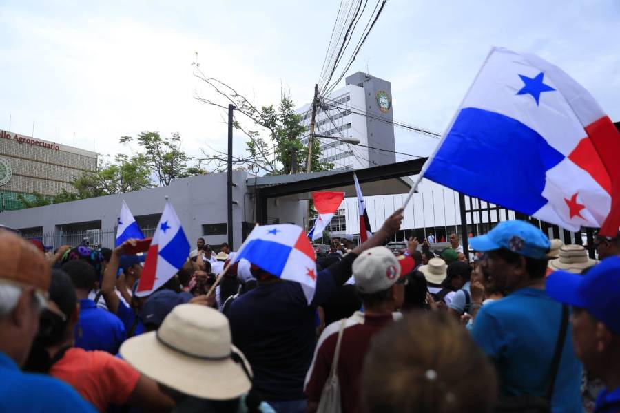 La marcha llegó hasta la Asamblea Nacional.