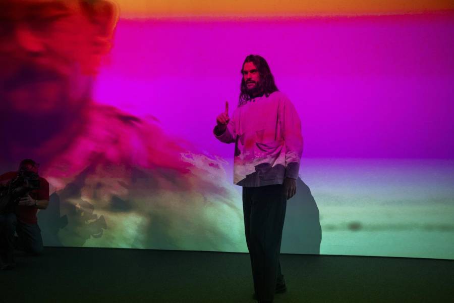 Oliver Laxe presenta su instalación ‘Hu. Baila como si nadie os viera’ en el Reina Sofía