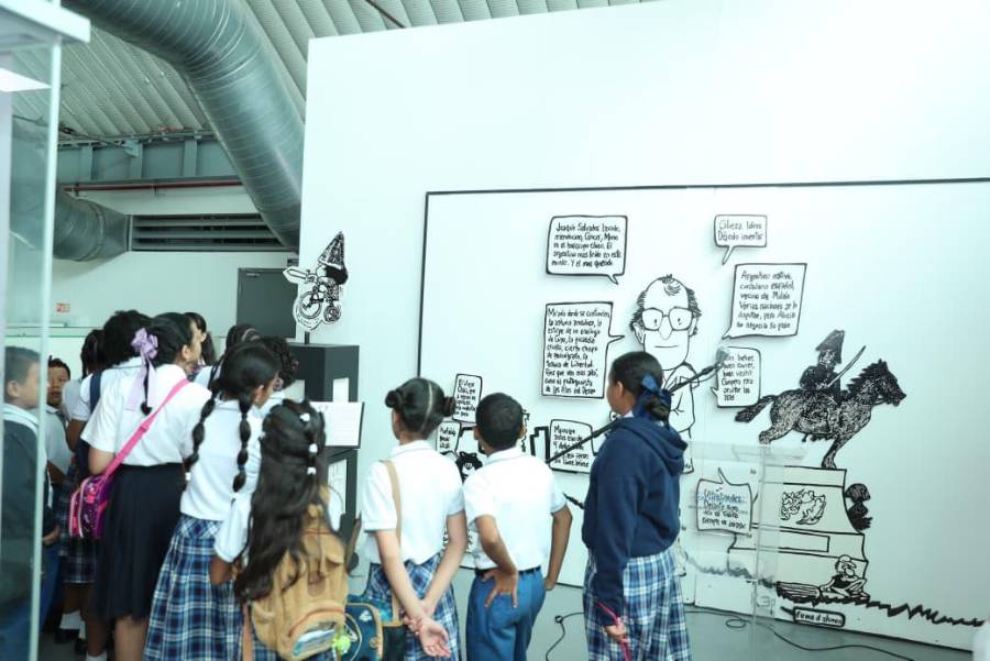 ‘El mundo según Mafalda’: Exposición en Ciudad de las Artes [VIDEO]