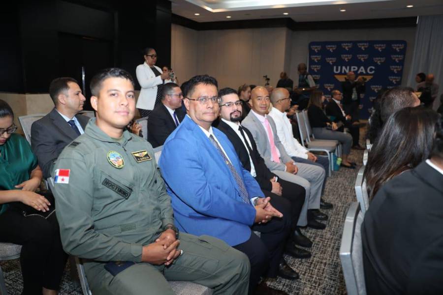 50 pilotos reciben certificación en Docencia Superior para Aeronáutica