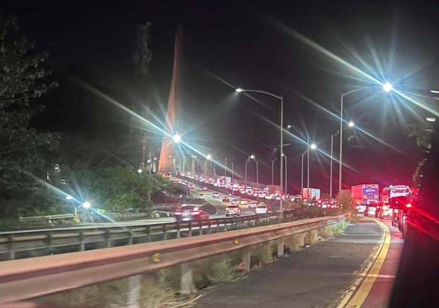 GRAN TRANQUE EN PUENTE CENTENARIO.