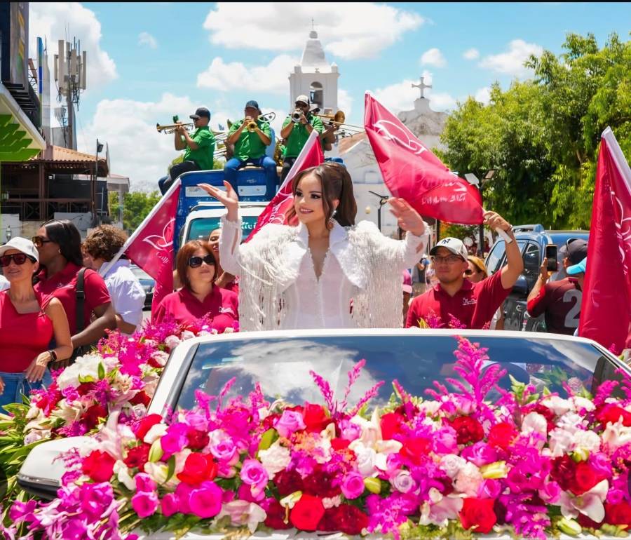 Sábado de Gloria en Las Tablas: arranca la ruta del carnaval 2027 entre lujo, flores y tradición