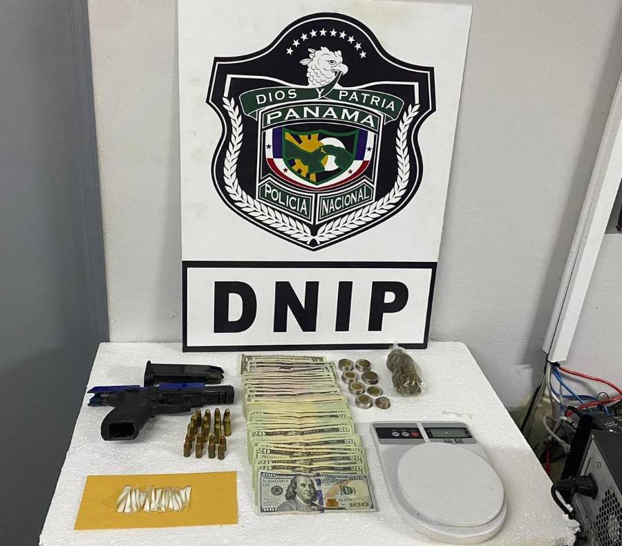 Pedregal | Caen tres hombres con armas, balas y billete