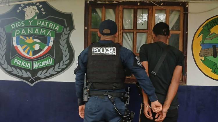 Los aprehendidos fueron puestos a órdenes de las autoridades competentes.