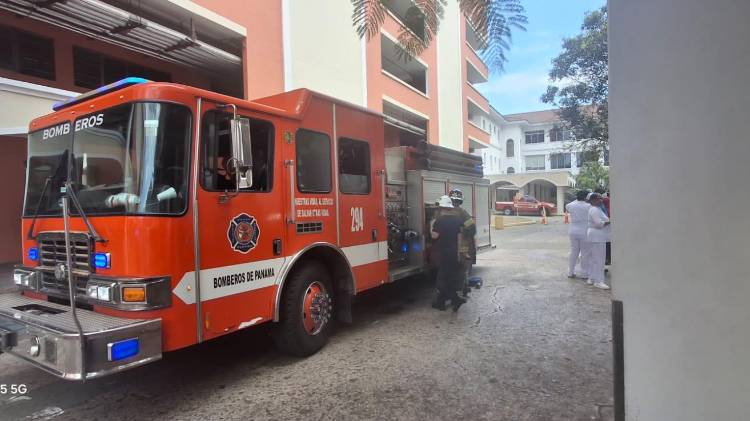 Las unidades procedieron a asegurar el área y restringir el acceso.